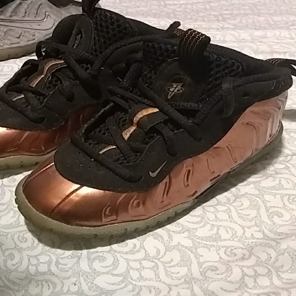 Nike Foamposite bronze 7c